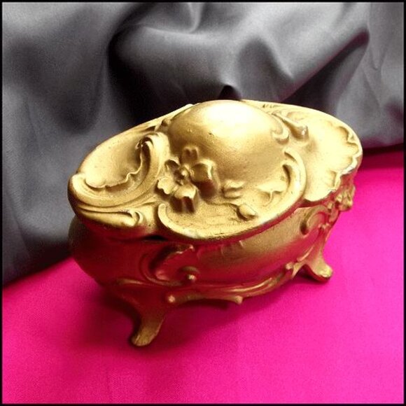 Antique Victorian Art Nouveau Gold Jewelry Box Casket w Pink Silk - Picture 2 of 6